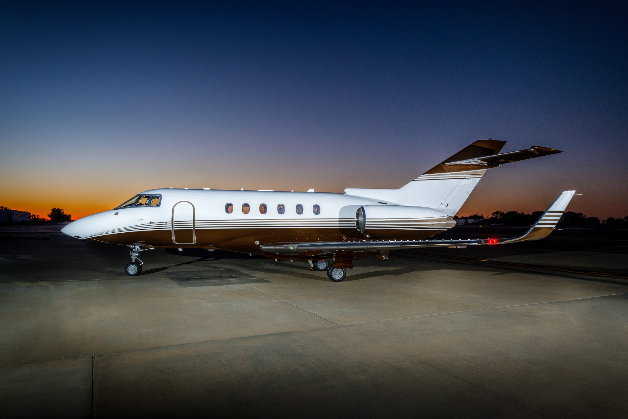 HAWKER 850XP private jet exterior
