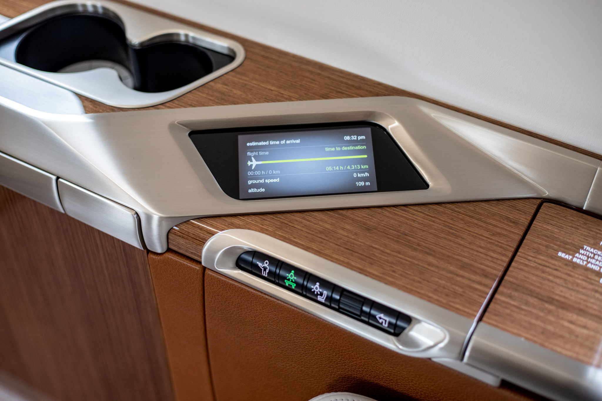 CHALLENGER 350 private jet interior destination details